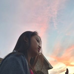 Meet your Posher, Tram